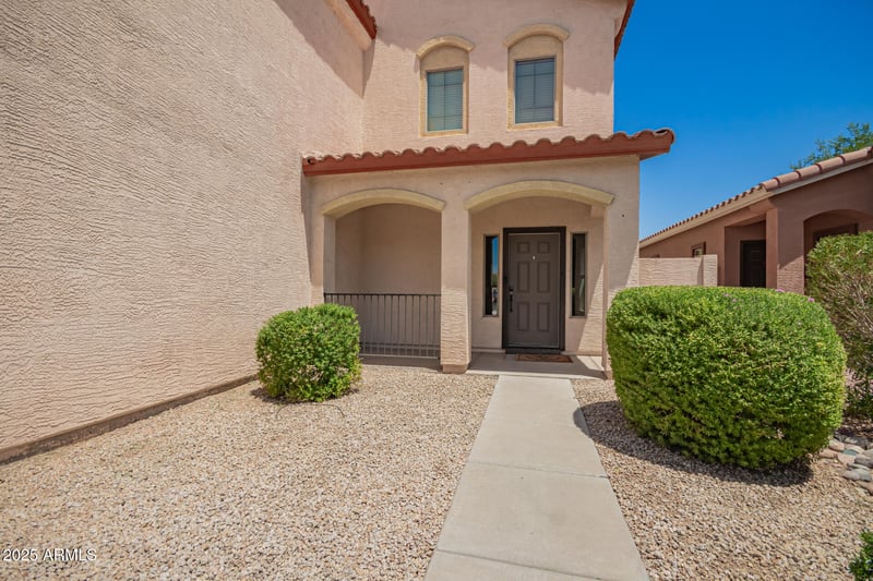 17592 Young St, Surprise, AZ 85388