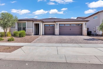 17593 Red Fox Rd, Surprise, AZ 85387