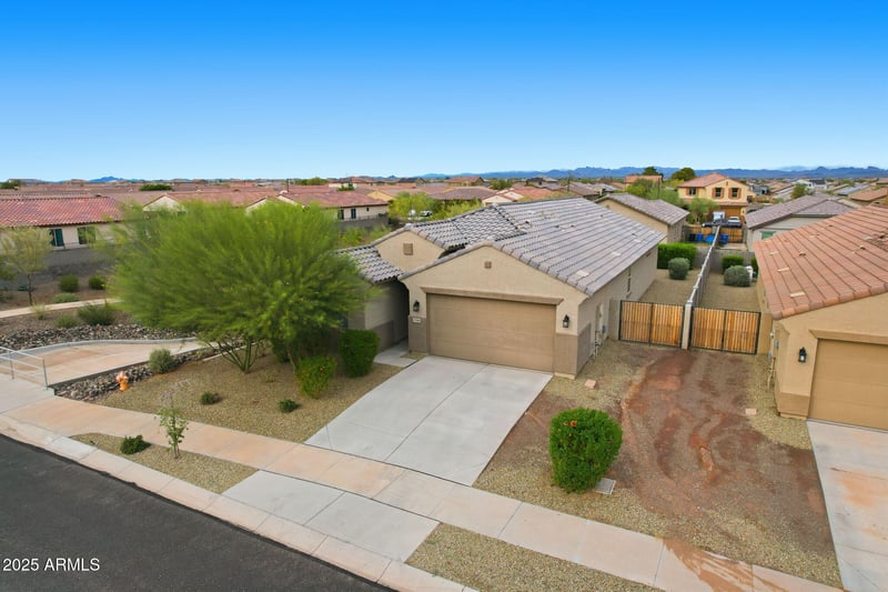 17594 Country Club Ter, Surprise, AZ 85387