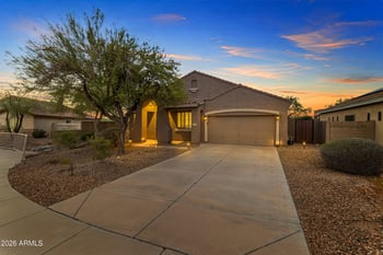 17596 W Acacia Ct, Goodyear, AZ 85338