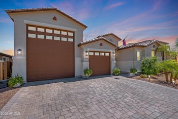 17597 Red Fox Rd, Surprise, AZ 85387