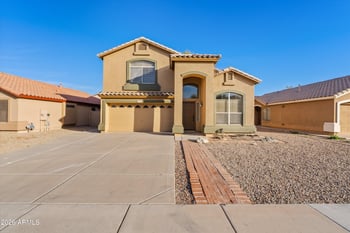 1760 Los Alamos St, Gilbert, AZ 85295