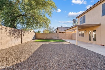 1760 Los Alamos St, Gilbert, AZ 85295