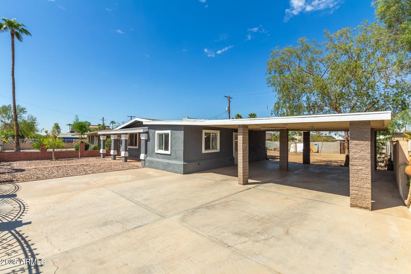 1760 Sunland Ave, Phoenix, AZ 85041