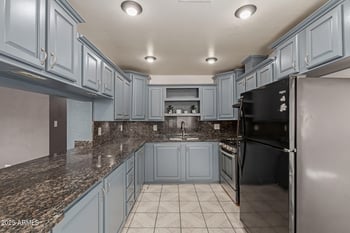 1760 Sunland Ave, Phoenix, AZ 85041