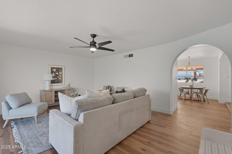 17601 17th Ave, Phoenix, AZ 85023