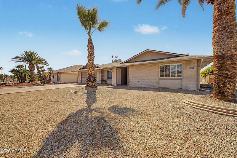 17602 Conquistador Dr, Sun City West, AZ 85375