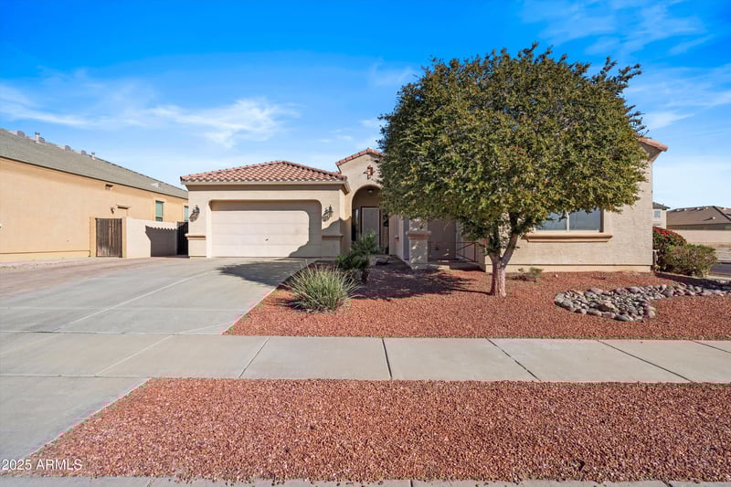 17604 Surrey Dr, Surprise, AZ 85388