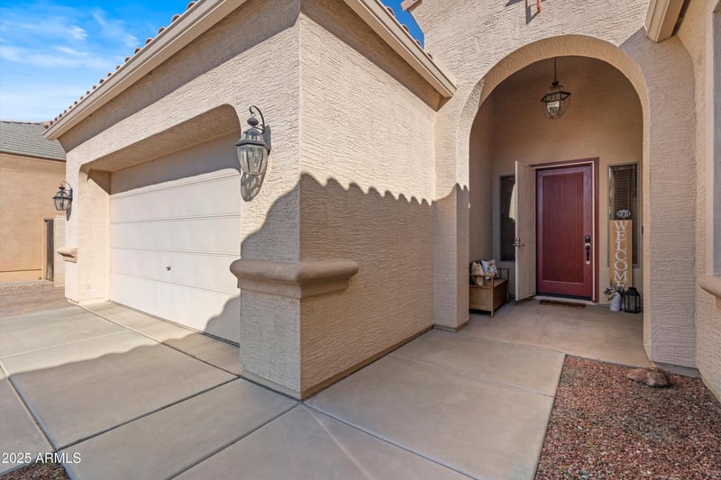17604 Surrey Dr, Surprise, AZ 85388