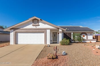 17606 133rd Dr, Sun City West, AZ 85375
