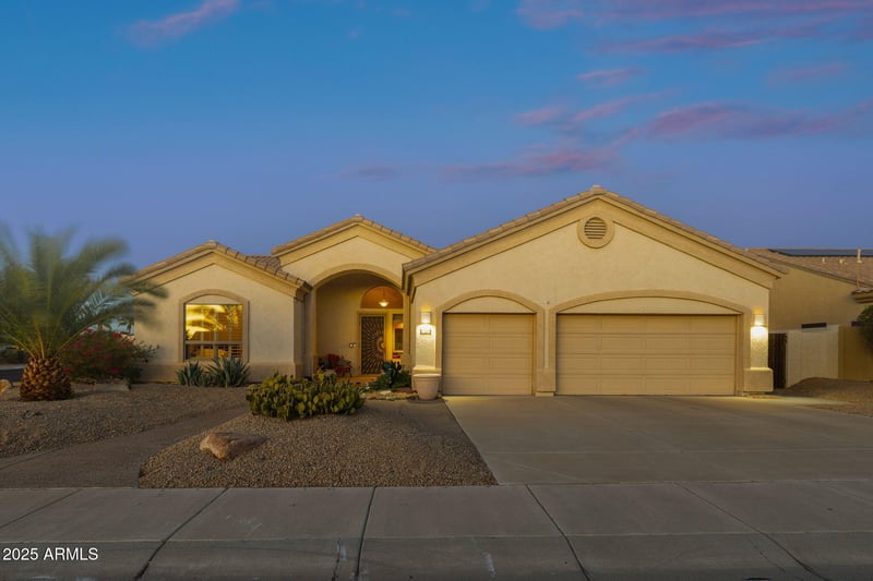 17607 Eagle Dr, Goodyear, AZ 85338
