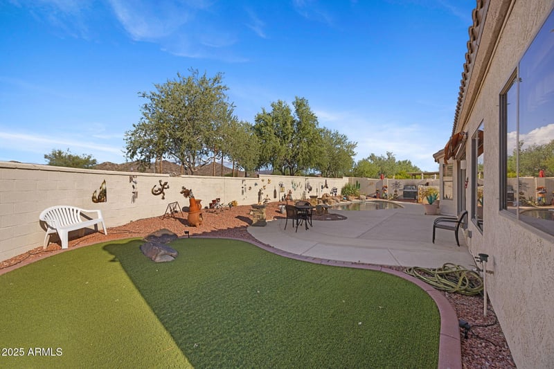 17607 Eagle Dr, Goodyear, AZ 85338