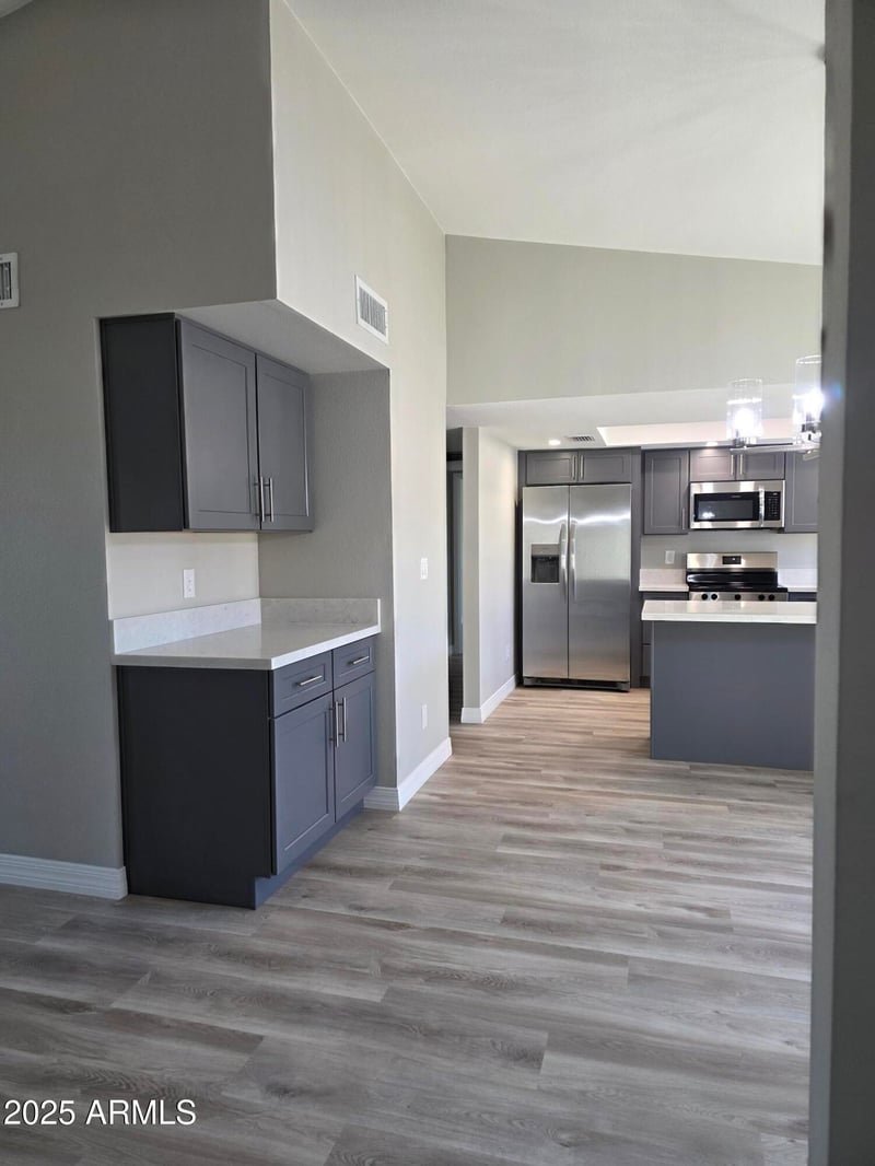 17607 Lindner Dr, Glendale, AZ 85308