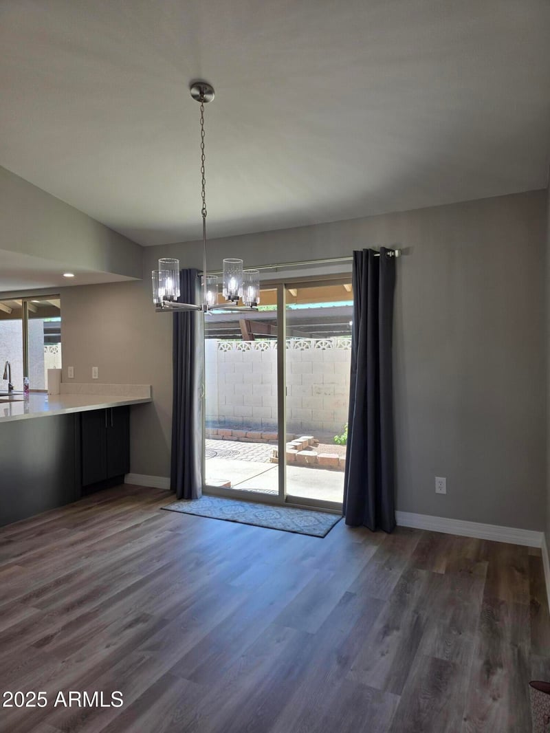 17607 Lindner Dr, Glendale, AZ 85308