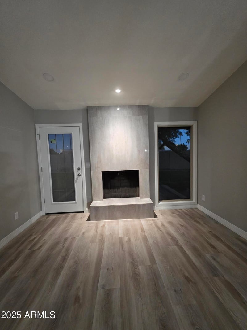 17607 Lindner Dr, Glendale, AZ 85308