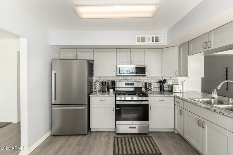 17607 15th Ave, Phoenix, AZ 85023
