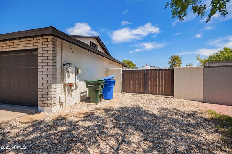 17609 38th Ave, Glendale, AZ 85308