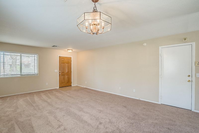 1761 E Desert Rose Trl, San Tan Valley, AZ 85143