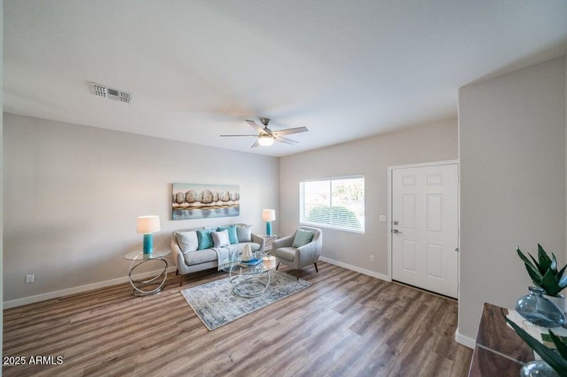 17610 17th Pl #11, Phoenix, AZ 85022