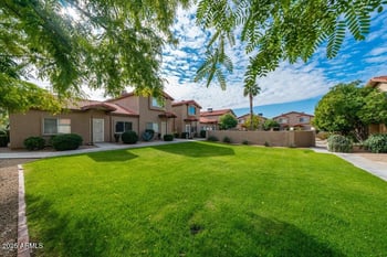 17610 17th Pl #11, Phoenix, AZ 85022