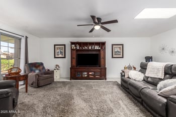 17611 102nd Dr, Sun City, AZ 85373