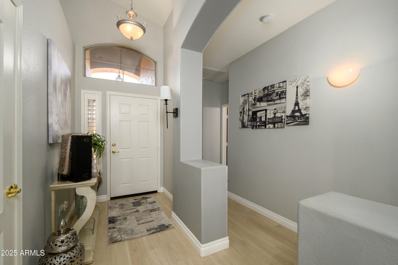 17612 Ingleside Dr, Surprise, AZ 85374