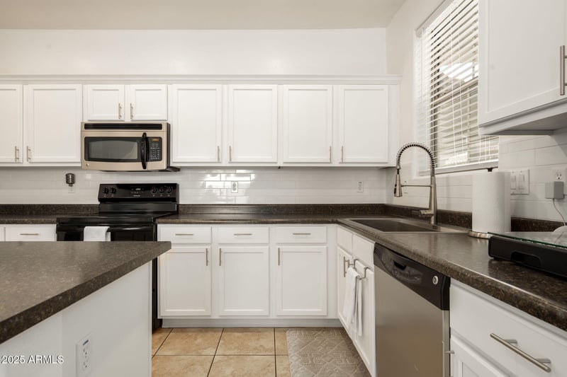 17613 114th Ln, Surprise, AZ 85378