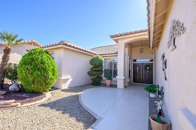 17613 N Goldwater Dr, Surprise, AZ 85374