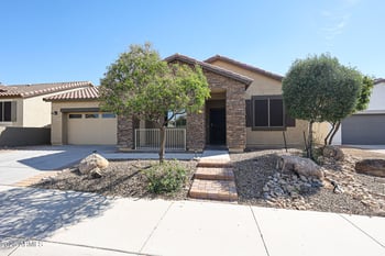 17613 W Briarwood Dr, Goodyear, AZ 85338