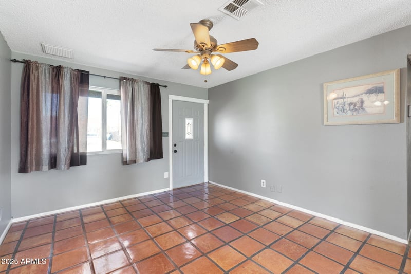 17614 16th Ave, Phoenix, AZ 85023
