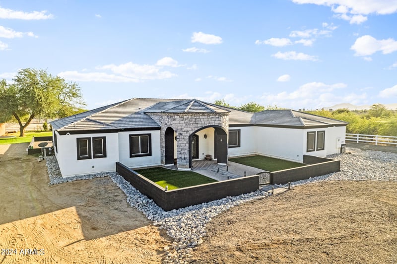 17617 Rose Ln, Waddell, AZ 85355
