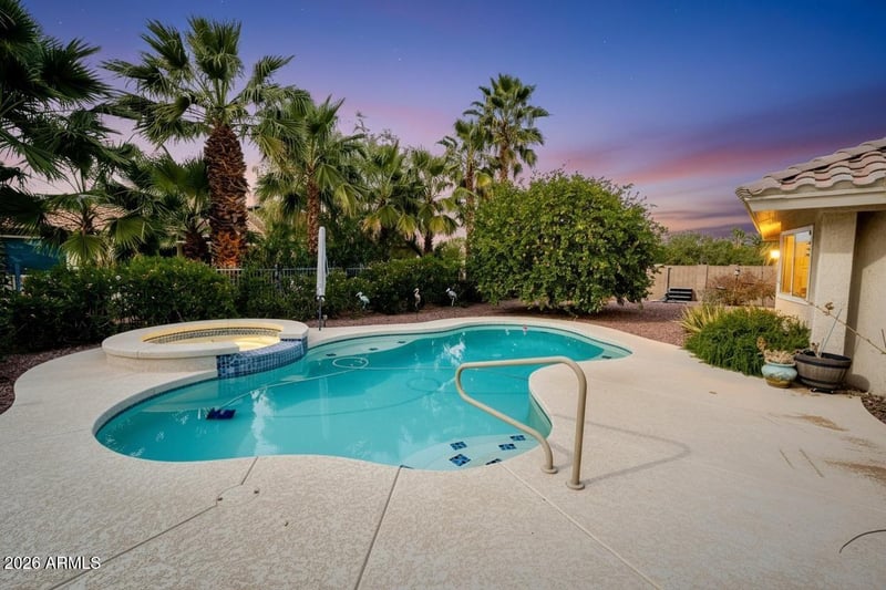 17618 134th Dr, Sun City West, AZ 85375