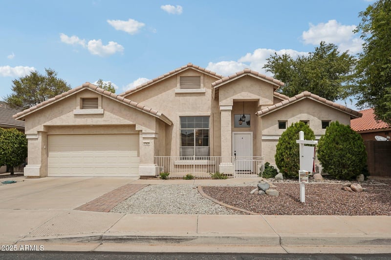 17620 Weatherby Dr, Surprise, AZ 85374