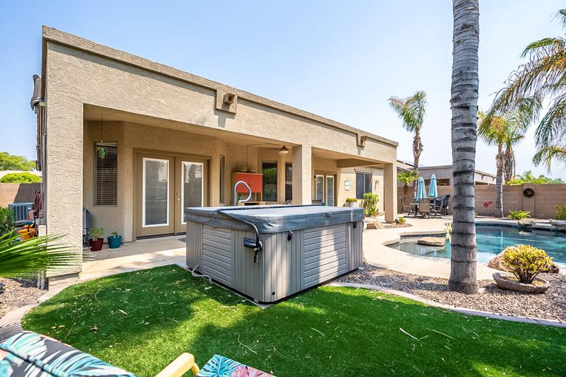 17621 W Evans Dr, Surprise, AZ 85388