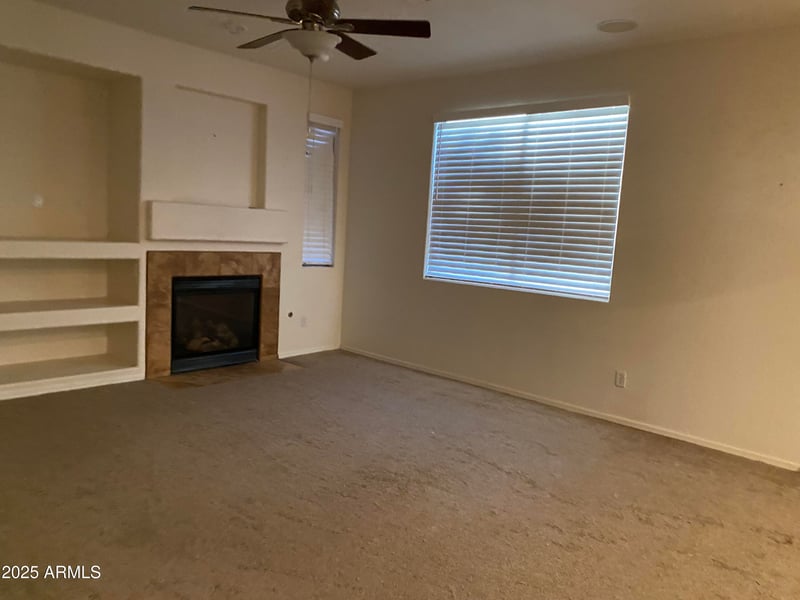 17624 170th Ln, Surprise, AZ 85374