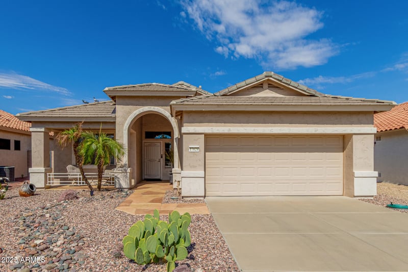 17624 Ingleside Dr, Surprise, AZ 85374