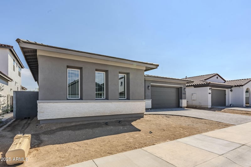 17625 Crawfordsville Dr, Surprise, AZ 85388