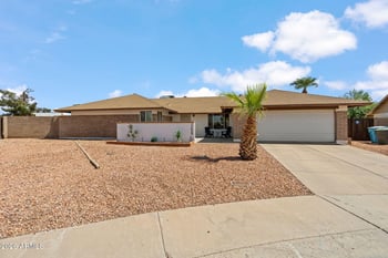 17629 N 39th Dr, Glendale, AZ 85308