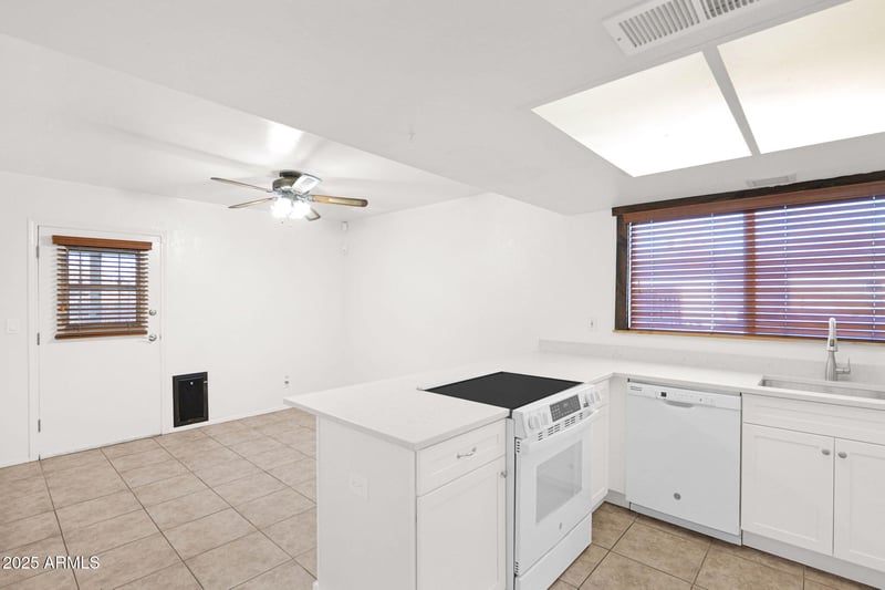 17634 18th Dr, Phoenix, AZ 85023