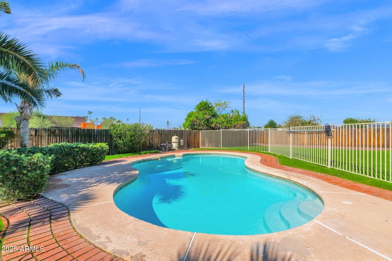 17634 18th Dr, Phoenix, AZ 85023