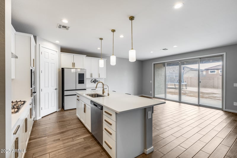 17635 Red Fox Rd, Surprise, AZ 85387