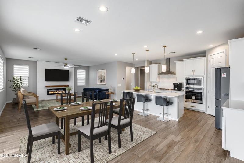 17635 Red Fox Rd, Surprise, AZ 85387