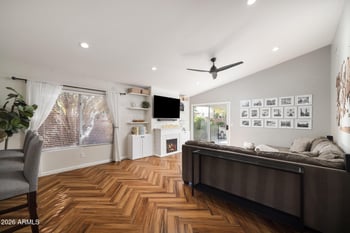 17636 25th Pl, Phoenix, AZ 85032