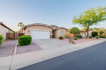 17636 Maui Ln, Surprise, AZ 85388