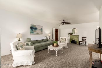 17639 99th Dr, Sun, AZ 85373