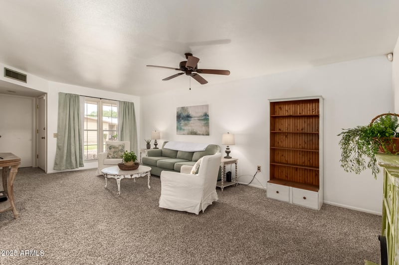 17639 99th Dr, Sun City, AZ 85373