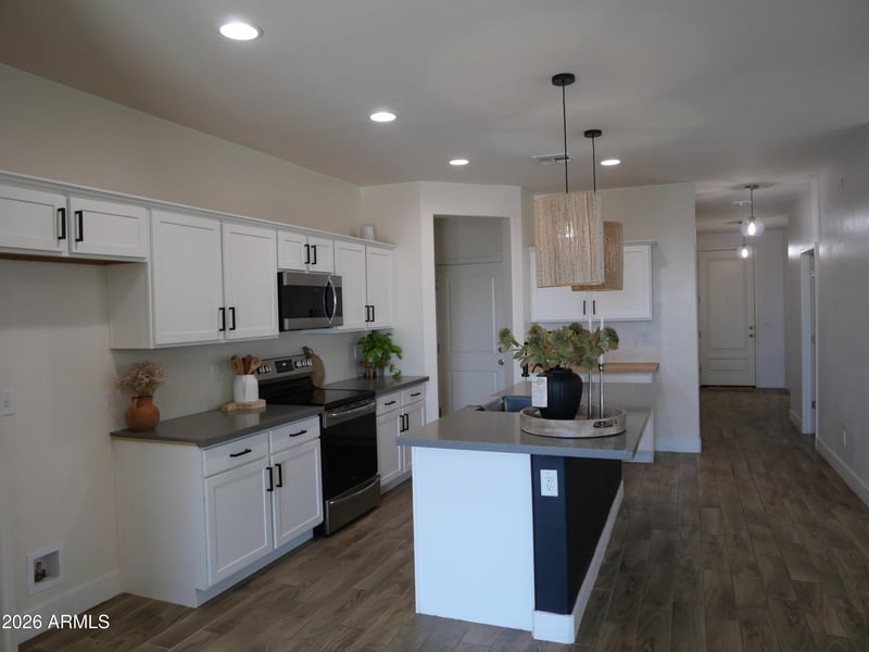17639 W Country Club Ter, Surprise, AZ 85387