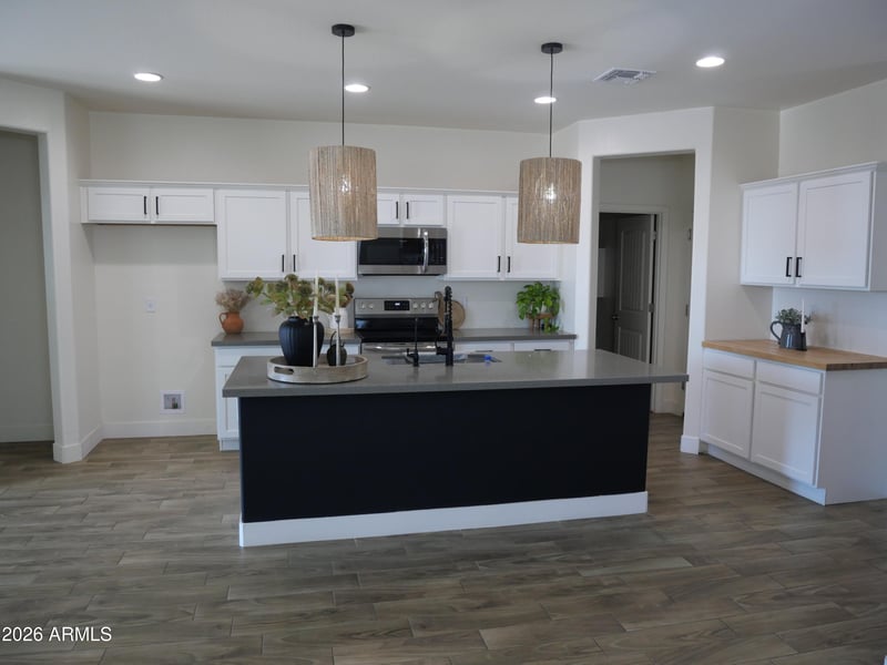 17639 W Country Club Ter, Surprise, AZ 85387