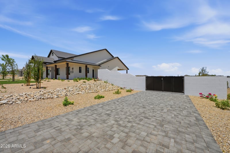 1764 W Lucky Ln, San Tan Valley, AZ 85144
