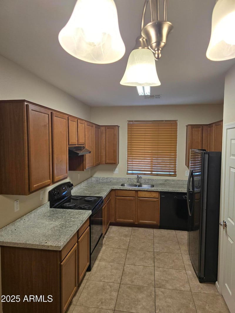 17642 17th Ln, Phoenix, AZ 85023